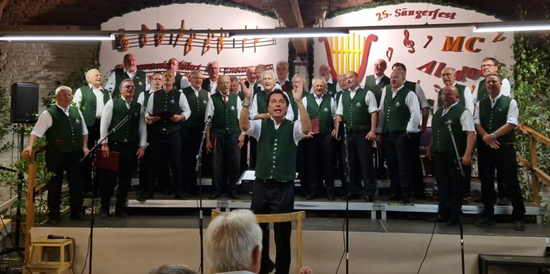 Mehr über den Artikel erfahren 25. Sängerfest in Altdorf
